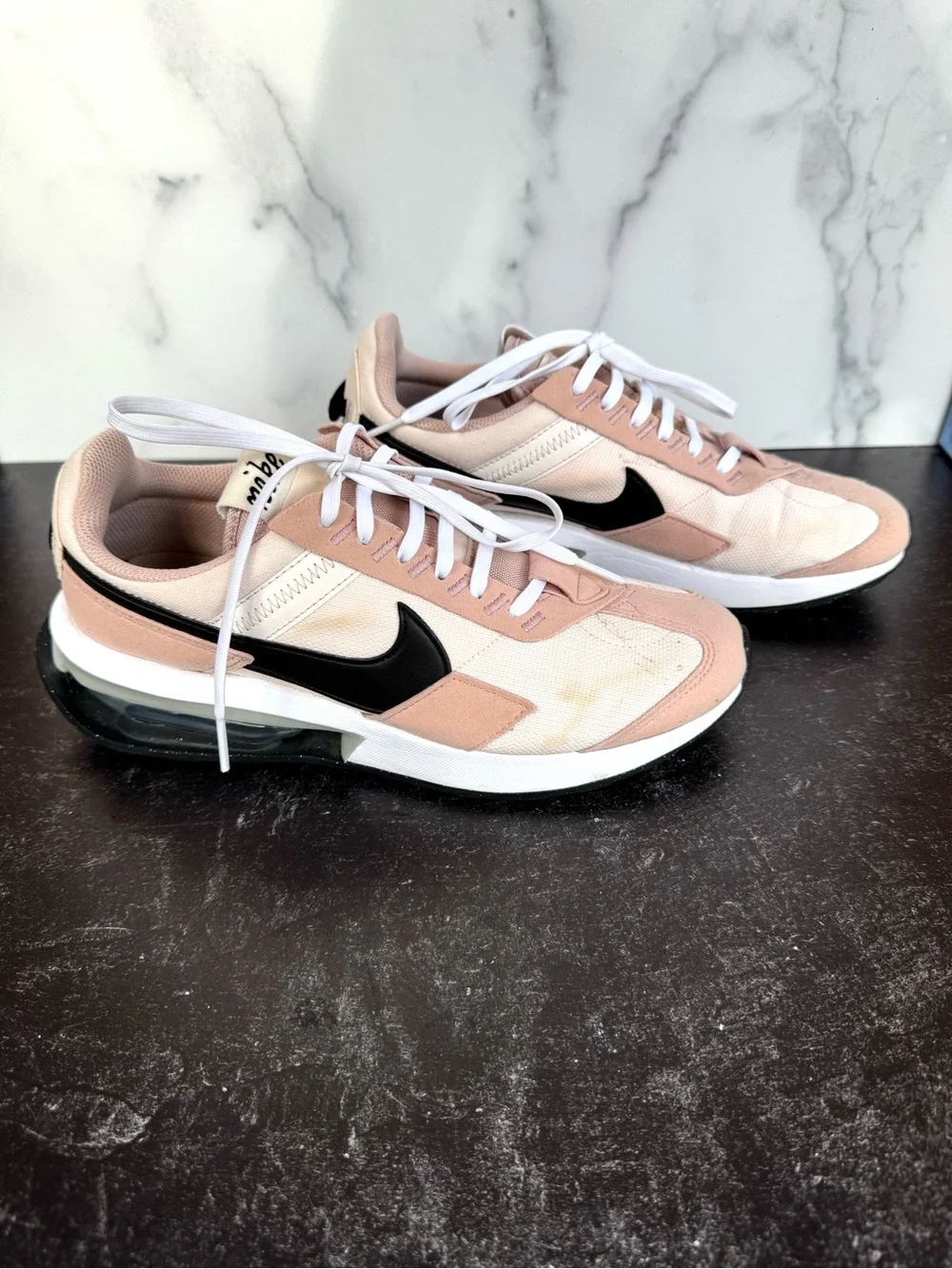 Nike Air Max Pre-Day Sneakers Light Soft Pink Black - Very Good Cond. - US 8.5